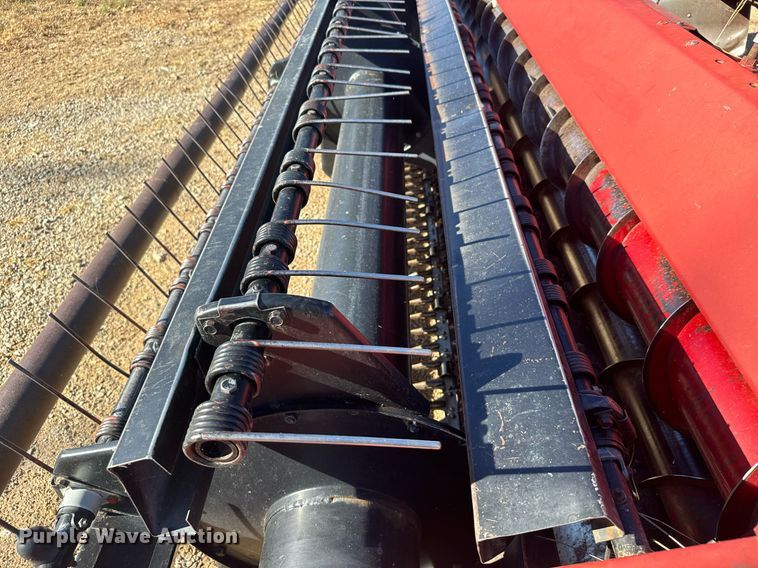 image for item DV2846 1989 Case IH 8840 swather / windrower