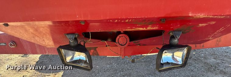 image for item DV2846 1989 Case IH 8840 swather / windrower