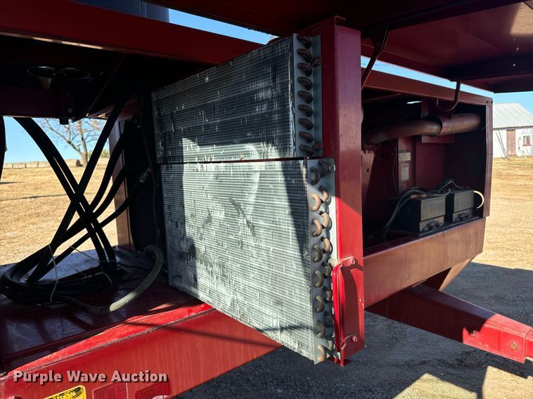 image for item DV2846 1989 Case IH 8840 swather / windrower