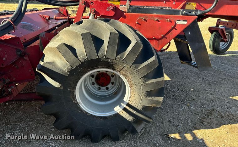 image for item DV2846 1989 Case IH 8840 swather / windrower