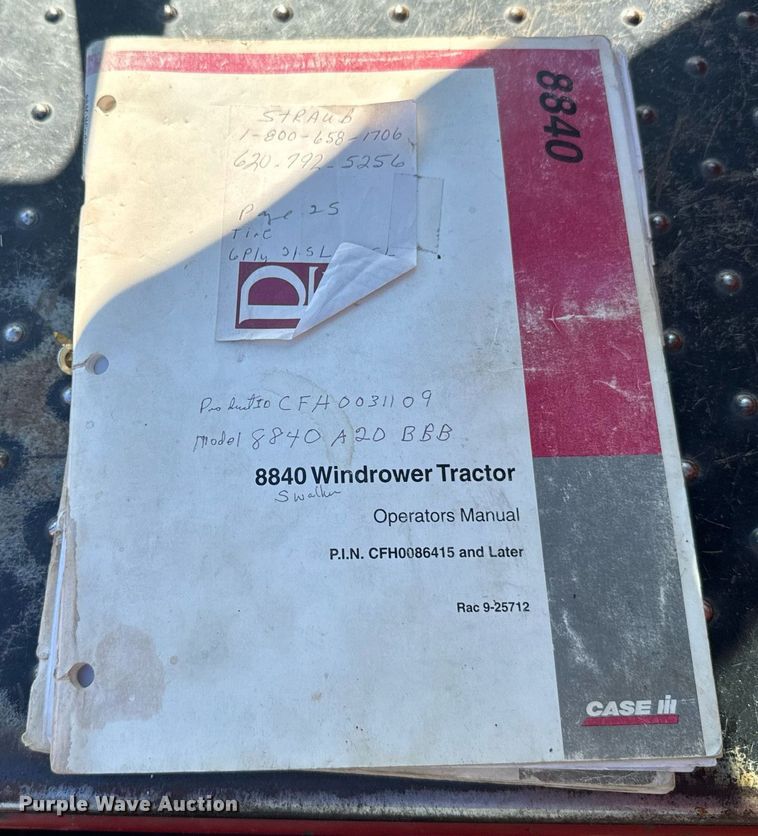 image for item DV2846 1989 Case IH 8840 swather / windrower