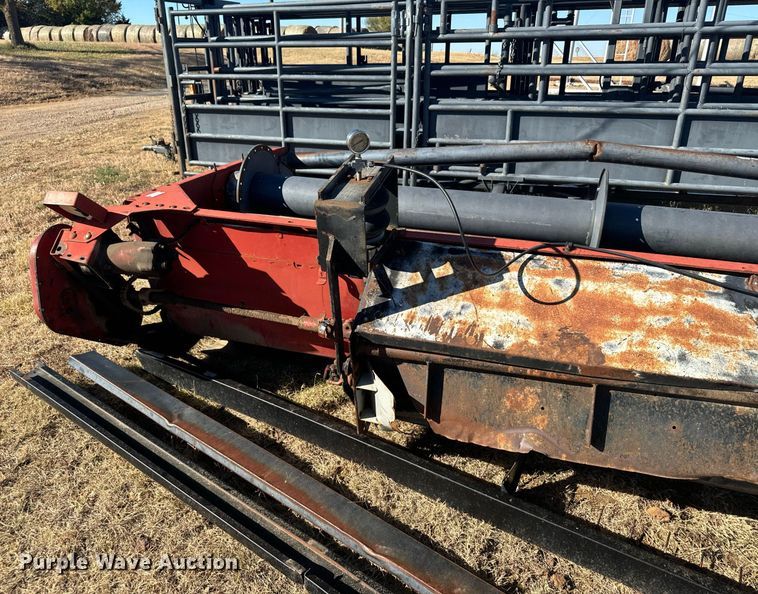 image for item DV2846 1989 Case IH 8840 swather / windrower
