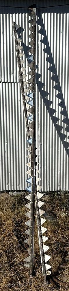 image for item DV2846 1989 Case IH 8840 swather / windrower