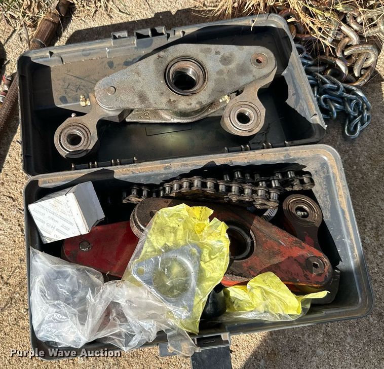 image for item DV2846 1989 Case IH 8840 swather / windrower