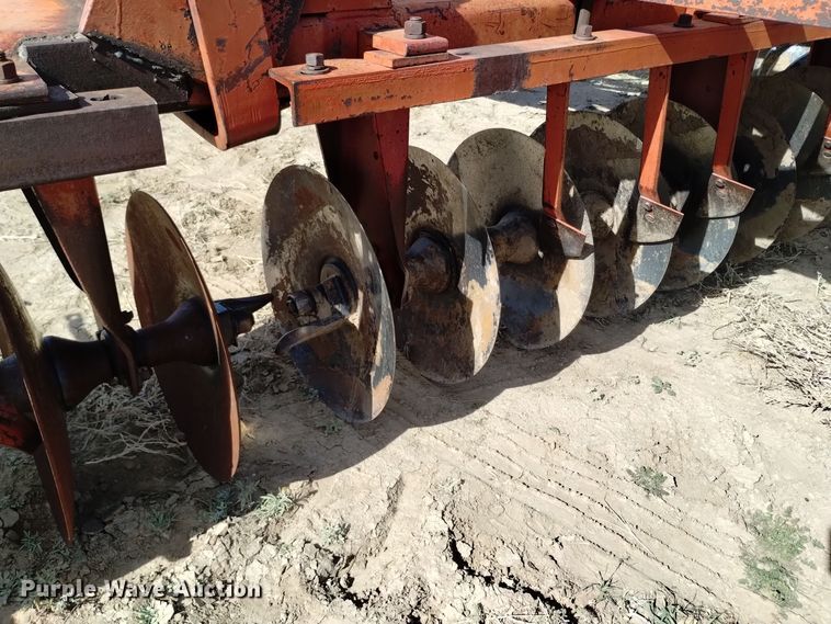 image for item DV6544 International 470 tandem disk