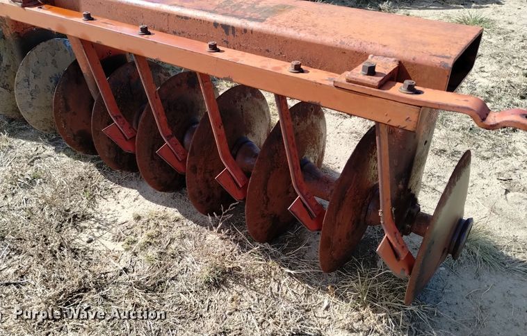 image for item DV6544 International 470 tandem disk