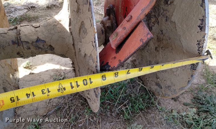 image for item DV6544 International 470 tandem disk