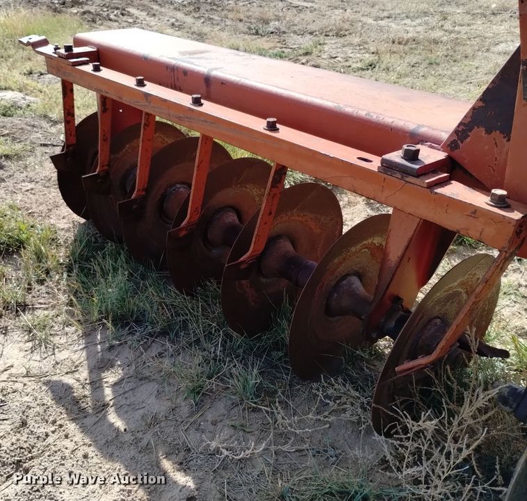 image for item DV6544 International 470 tandem disk