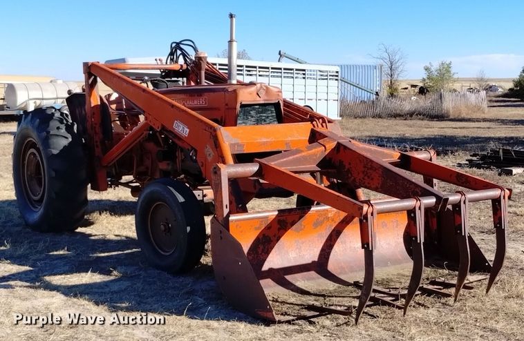 image for item DV6545 1960 Allis-Chalmers D17 tractor