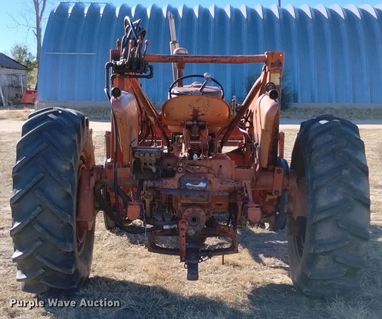 image for item DV6545 1960 Allis-Chalmers D17 tractor