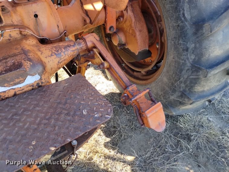 image for item DV6545 1960 Allis-Chalmers D17 tractor