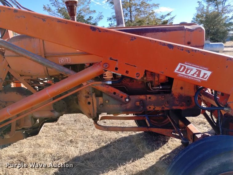 image for item DV6545 1960 Allis-Chalmers D17 tractor