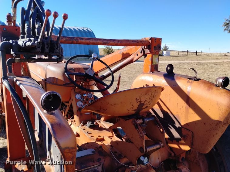 image for item DV6545 1960 Allis-Chalmers D17 tractor