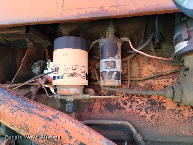 image for item DV6545 1960 Allis-Chalmers D17 tractor