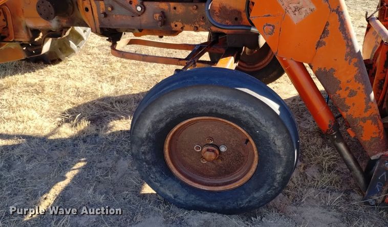 image for item DV6545 1960 Allis-Chalmers D17 tractor