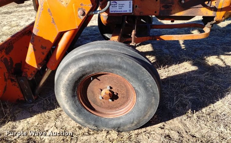 image for item DV6545 1960 Allis-Chalmers D17 tractor