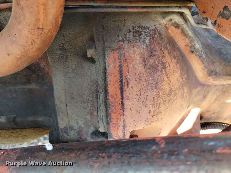 image for item DV6545 1960 Allis-Chalmers D17 tractor