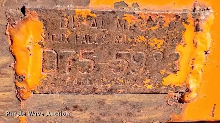 image for item DV6545 1960 Allis-Chalmers D17 tractor