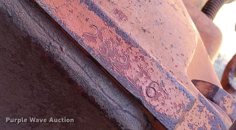 image for item DV6545 1960 Allis-Chalmers D17 tractor