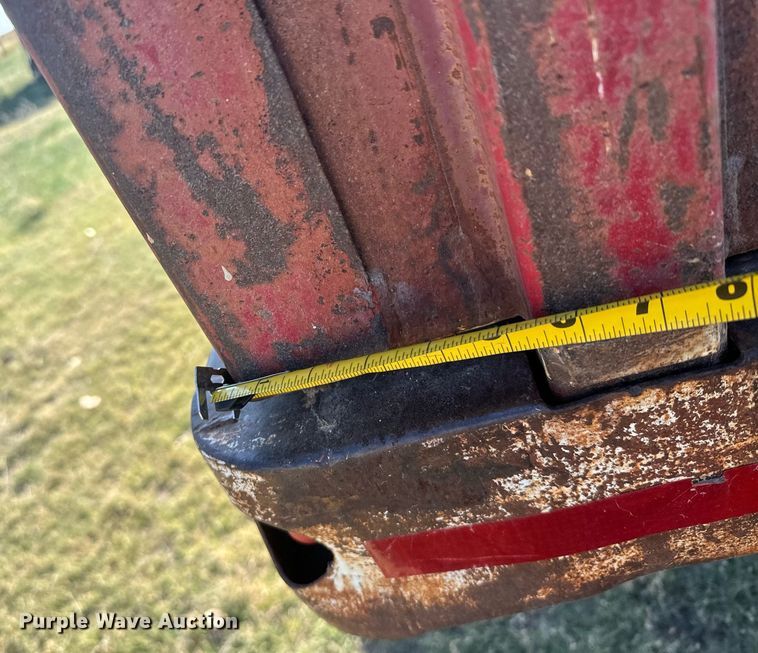 image for item DX3704 1969 International Loadstar 1700 grain truck