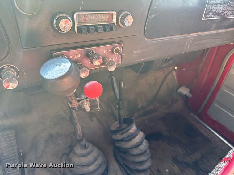 image for item DX3704 1969 International Loadstar 1700 grain truck