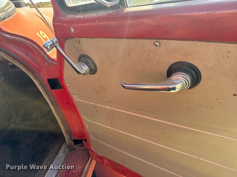 image for item DX3704 1969 International Loadstar 1700 grain truck