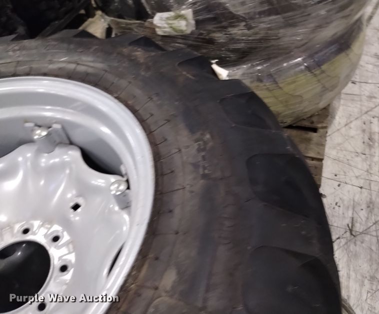 image for item EG9934 (12) Galaxy EZ Rider 14.9-24 wheels and tires