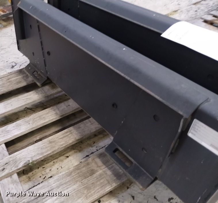 image for item EG9936 (2) Alo AB C2 skid steer buckets 