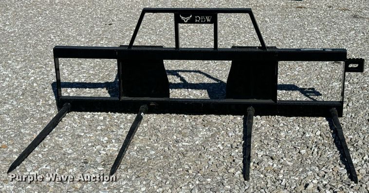 image for item EH7102 RBW skid steer bale spear