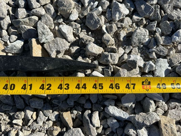 image for item EH7102 RBW skid steer bale spear