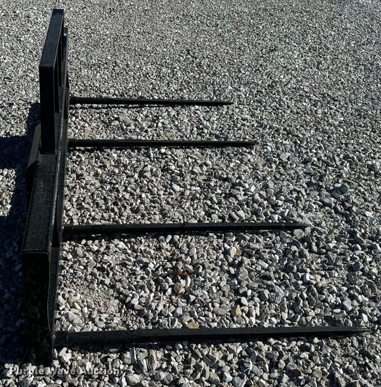 image for item EH7103 skid steer bale spear