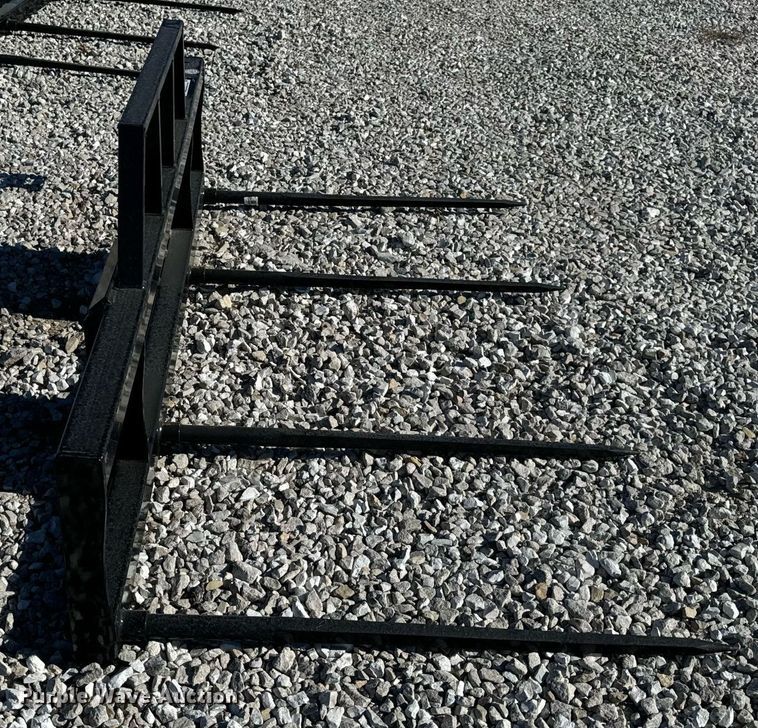 image for item EH7104 Skid steer bale spear