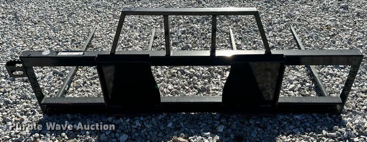 image for item EH7104 Skid steer bale spear