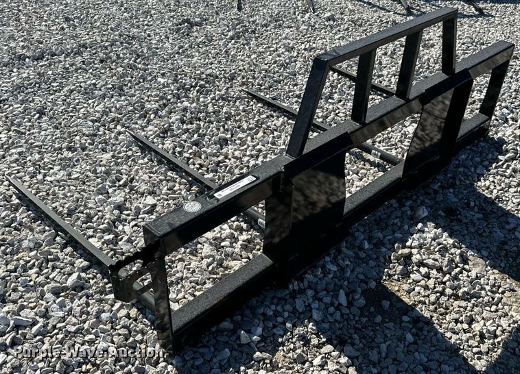 image for item EH7104 Skid steer bale spear