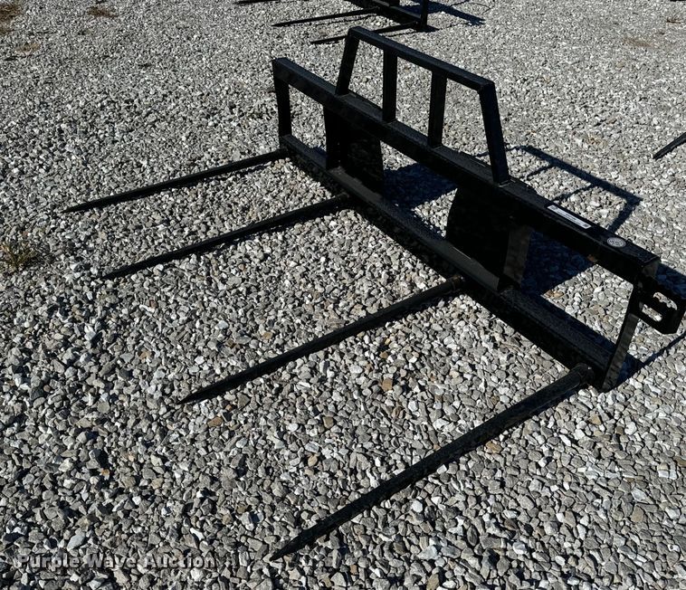 image for item EH7105 Skid steer bale spear