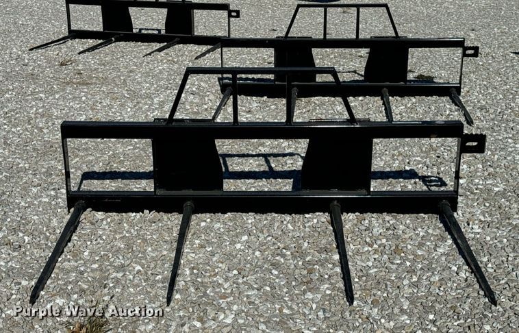 image for item EH7105 Skid steer bale spear