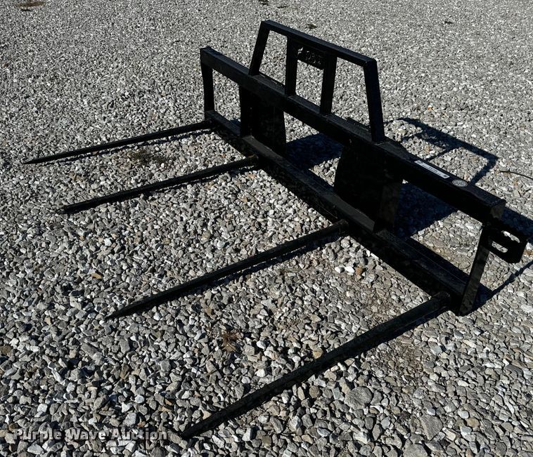 image for item EH7106 RBW Skid steer bale spear