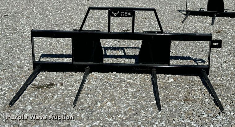 image for item EH7106 RBW Skid steer bale spear