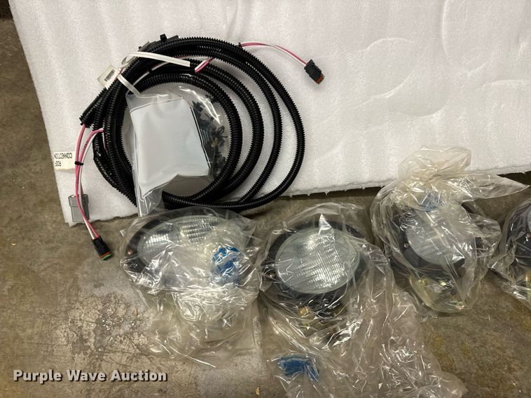 image for item EH7203 (9) Spra-Coupe 515439D1 light kits