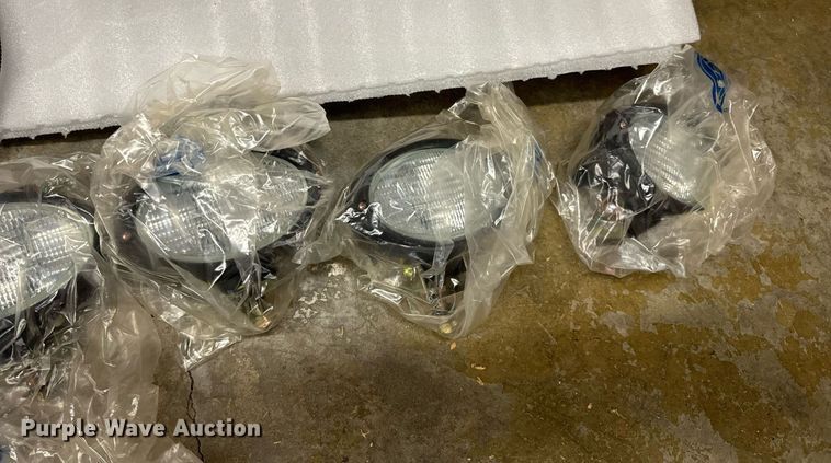 image for item EH7203 (9) Spra-Coupe 515439D1 light kits