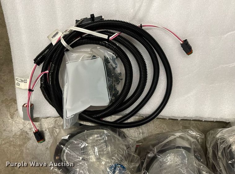 image for item EH7203 (9) Spra-Coupe 515439D1 light kits