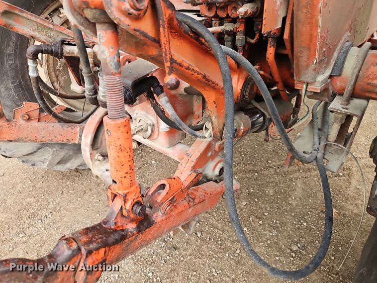 image for item EI8514 Allis-Chalmers  185 tractor