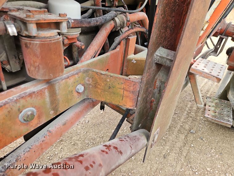 image for item EI8514 Allis-Chalmers  185 tractor