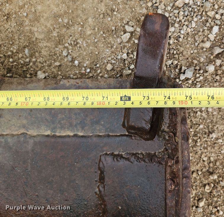 image for item EI8514 Allis-Chalmers  185 tractor