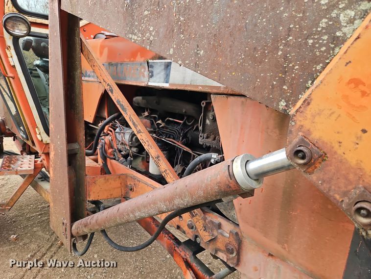 image for item EI8514 Allis-Chalmers  185 tractor