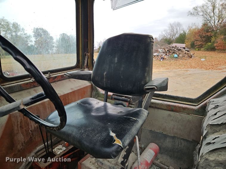 image for item EI8514 Allis-Chalmers  185 tractor