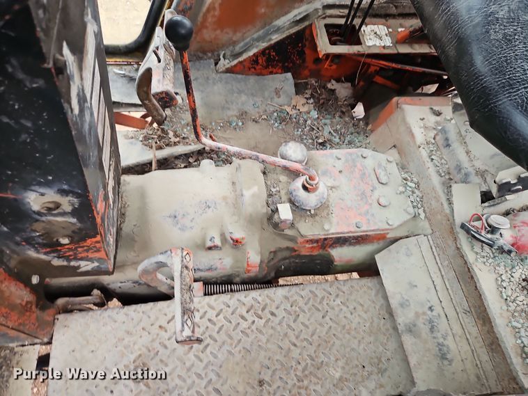 image for item EI8514 Allis-Chalmers  185 tractor