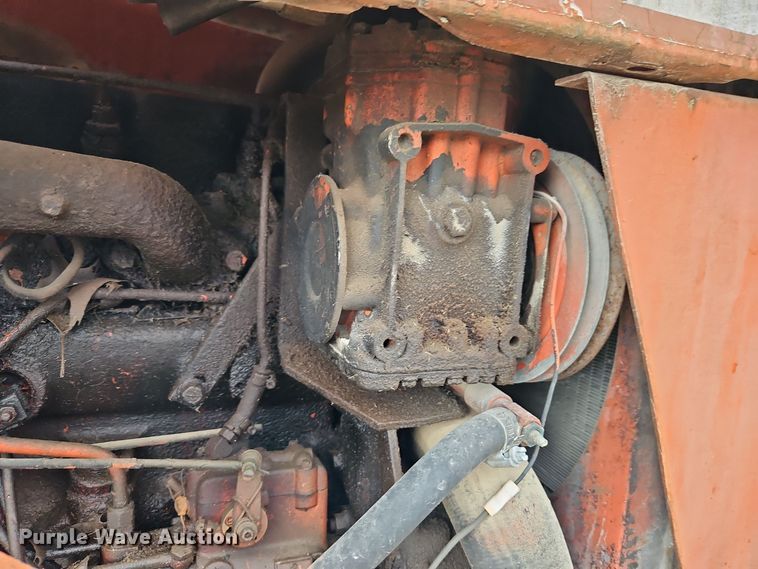 image for item EI8514 Allis-Chalmers  185 tractor