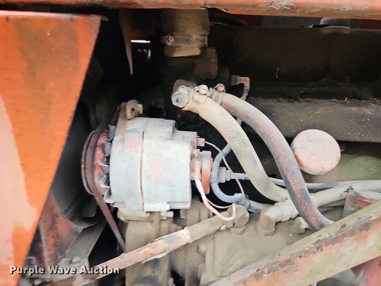 image for item EI8514 Allis-Chalmers  185 tractor