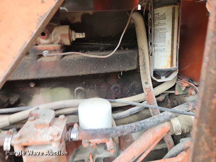 image for item EI8514 Allis-Chalmers  185 tractor